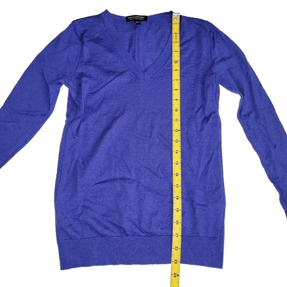 Banana Republic XS Extra Fine Merino 100% Washable VNeck - Picture 3 of 4